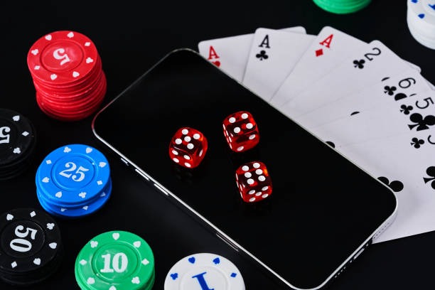 nesiabet player interface for arranging Capsa Susun cards into three hands